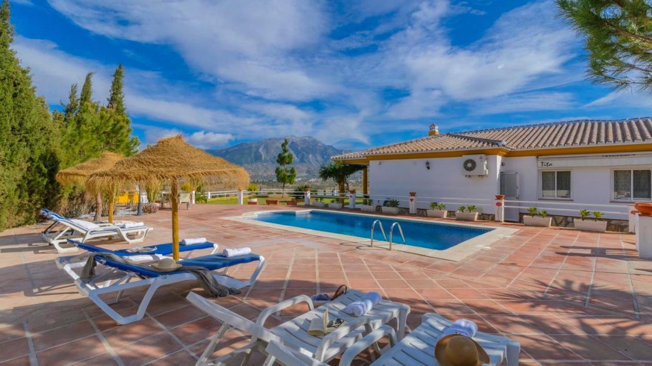 Casa Rocio Y Paloma Vinuela By Ruralidays Villa Екстериор снимка
